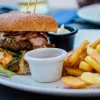 Хочете дожити до ста років? Ось яких продуктів потрібно сторонитися