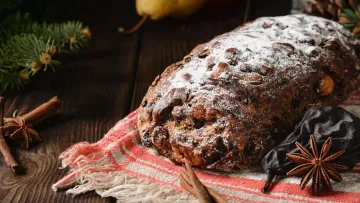 Як приготувати різдвяний штолен: перевірені рецепти та секрети