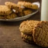Несподіваний рецепт печива без борошна: знадобляться нут, овес і арахісова паста