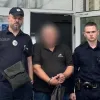 Вистрілив у груди та спокійно втік: під Дніпром сварка на зупинці завершилася жорстоким вбивством