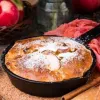 Шарлотка без духовки: яблучний пиріг, який легко приготувати на плиті