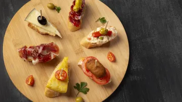 Швидкі перекуси без плити: прості намазки, які можна приготувати за 5 хвилин