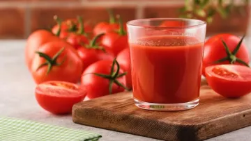 Простий рецепт томатного соку: для смачного напою знадобляться лише чотири інгредієнти та менш ніж півгодини