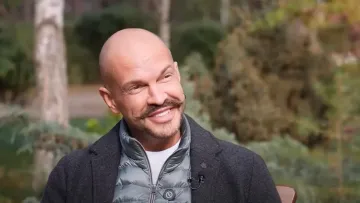 Хачапурі з молодою зеленню та моцарелою: рецепт від зірки «МастерШеф» Володимира Ярославського