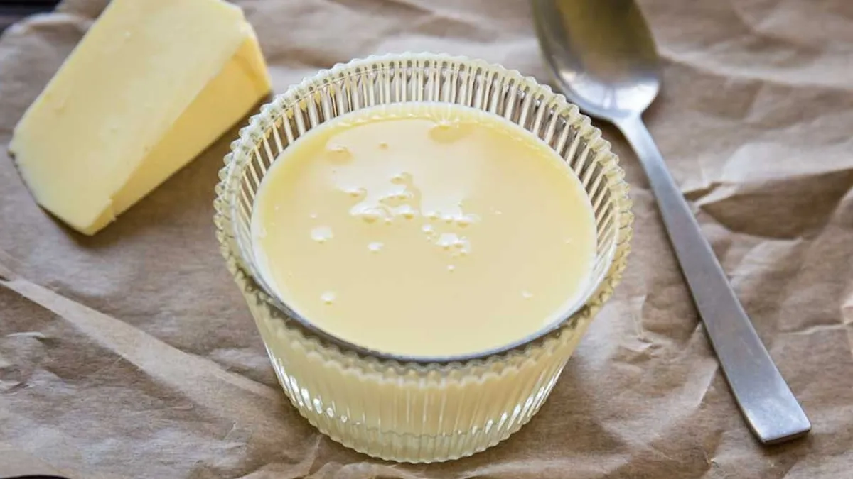 Як приготувати домашню згущенку: вам потрібно три продукти та лише 15 хвилин часу