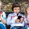 Як не дозволити смартфонам і планшетам загальмувати розвиток дитини: фахівці поділилися секретами