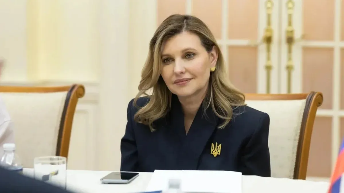 Стримано та елегантно: Олена Зеленська зачарувала новим образом під час заходу в Одесі