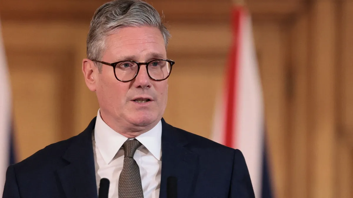 Підпал будинку премʼєра Британії: Лондон підозрює, що українців та румуна завербувала РФ