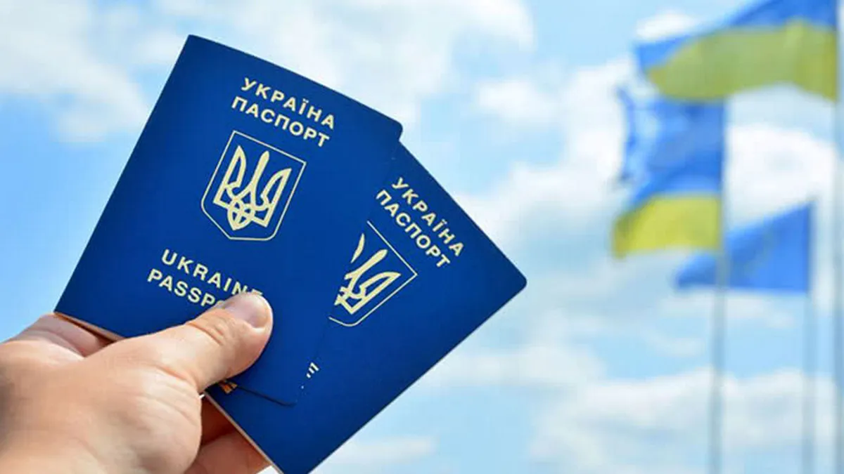 «Символічний збіг»: письменник Олесь Ільченко нагадав про безвіз та європейський час для України