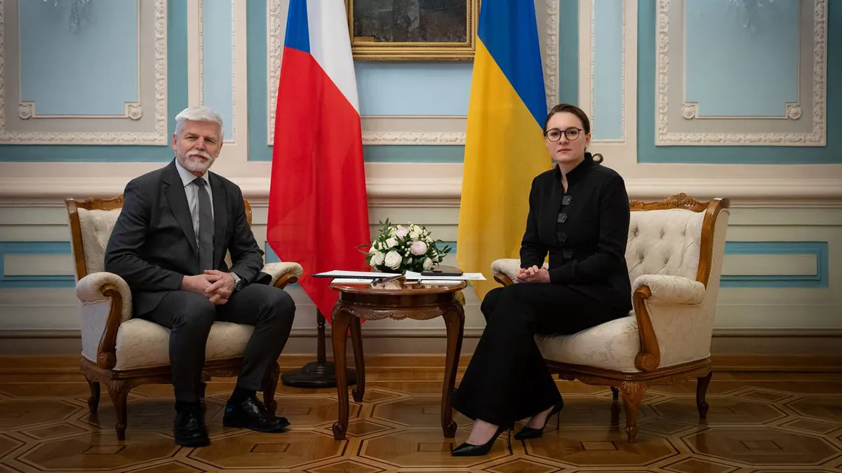 В піджаку на морозі: премʼєрка України показала, як чекала президента Чехії