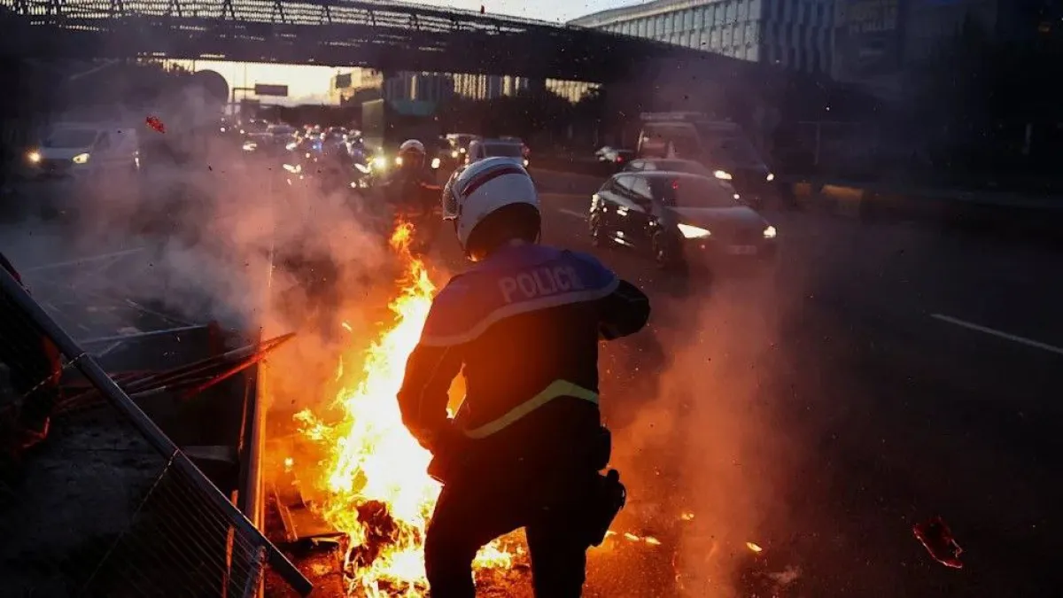У Франції стартували масштабні протести: заворушення охопили вже вісім міст — в чому причина