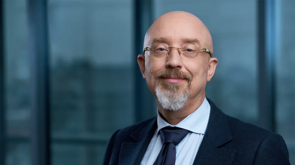 НАБУ провело обшуки у ексміністра оборони Резнікова: що відомо про справу і в чому його підозрюють