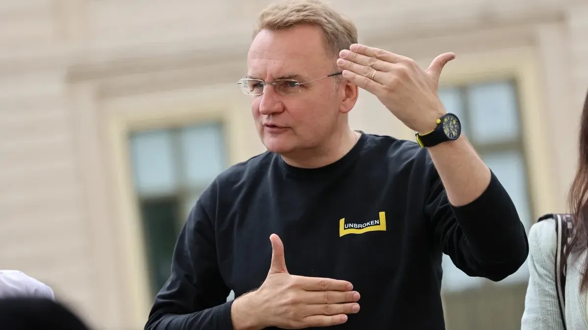 «Треба домовлятися про серйозні фінансові нагороди»: Андрій Садовий розповів, як ставиться до мобілізації