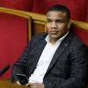«В машині дірка, в асфальті куля»: народному депутату-борцю Беленюку попсували авто – відео