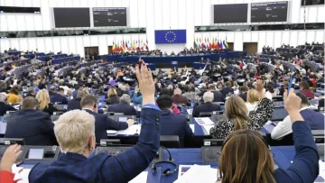 Євросоюз збільшив оборонні витрати через війну в Україні: ЗМІ дізналися деталі рішення Ради Європи