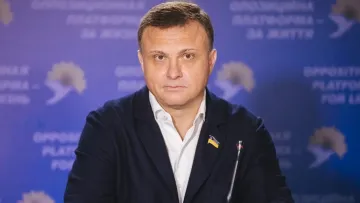 Художниця Кубар звернулася до поліції через дії ексчоловіка Льовочкіна: поскаржилася на насильство і не тільки