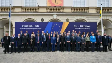 В Гаазі створять спецтрибунал щодо злочинів РФ у війні проти України: міністри назвали дату