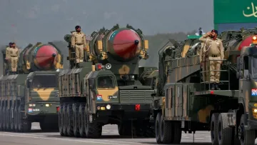Дві ядерні країни на порозі війни: що відомо про конфлікт Пакистану та Індії