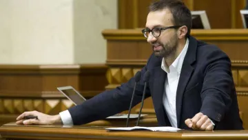 «186 000 грн на руки»: радник голови ОП Сергій Лещенко розповів, скільки отримує в «Укрзалізниці»