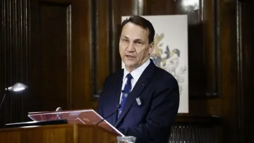 Польща закриває російське консульство у Кракові: в МЗС країни заявили про причетність РФ до диверсії 