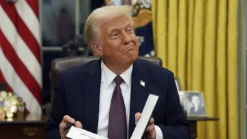 Трамп оголосив про прорив з Україною: після підписання угоди про копалини готується розмова з Зеленським