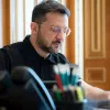 «Щоб правоохоронці не робили контрольні закупівлі інтимних фото»: Зеленський відповів на петицію про порно 