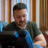 Запросив Лева XIV в Україну: Зеленський вперше поговорив із новим Папою Римським 
