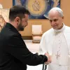 Папа Римський провів розмову з президентом Зеленським: Лев XIV побажав українцям справедливого миру