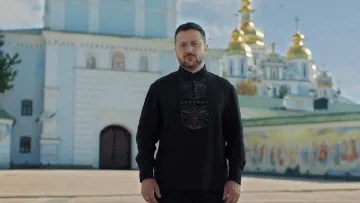 «Бережіть свою державу»: Зеленський привітав українців з Днем Незалежності та звернувся до військових