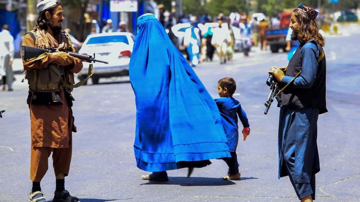 Дозволили бити жінок та прирівняли їх до рабинь: в Афганістані ухвалили «дикі» зміни в законодавстві