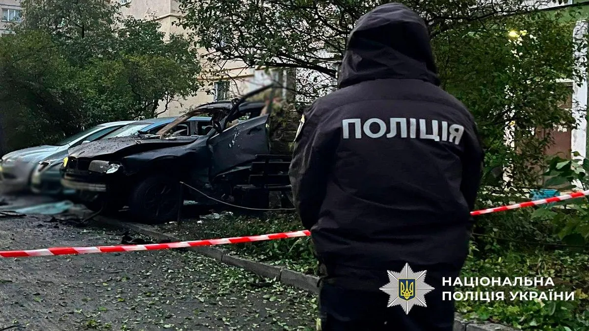 Теракт чи замах? У київському дворі стався вибух авто BMW: СБУ встановлює обставини інциденту