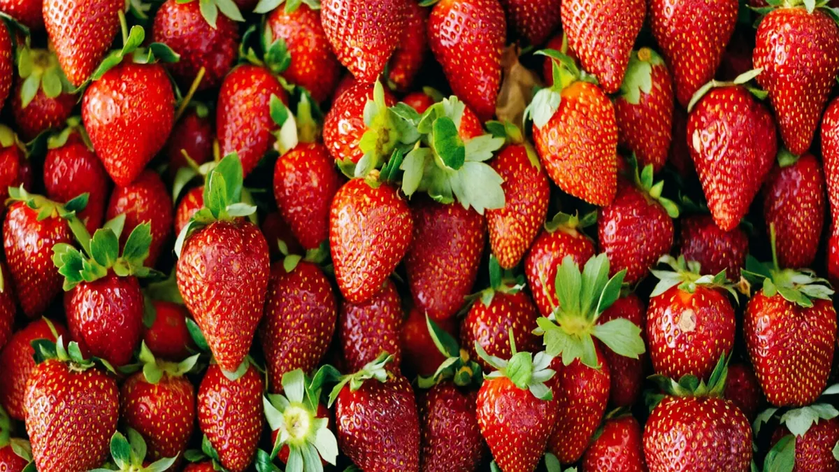 Шпинат, полуниця, виноград: експерти оприлюднили найзабрудненіші продукти року