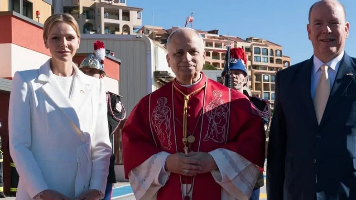 «Його Святість Папа Лев XIV у Монако»: княгиня Шарлін вразила урочистим total white луком