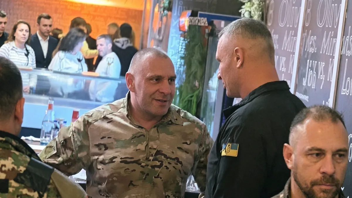 Кличко та «Кіллхаус»: мер Києва зустрівся з Василем Малюком на прем'єрі фільму про операції ГУР