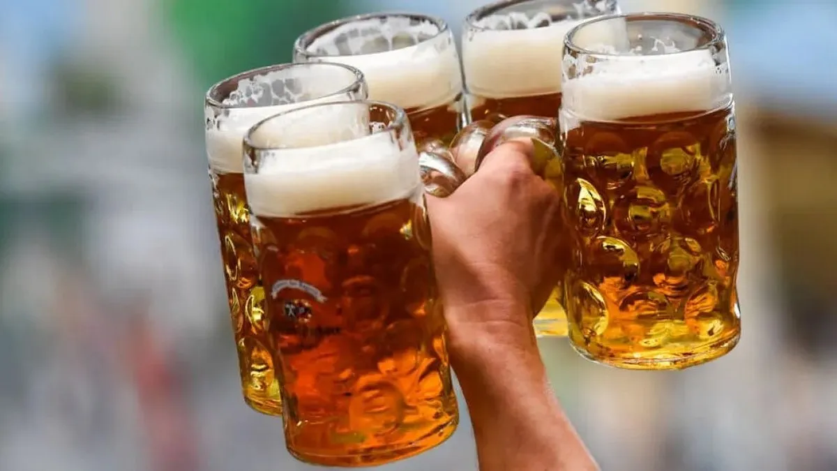 Вся справа в хмелю: вчені заявили, що пиво запобігає розвитку хвороби Альцгеймера