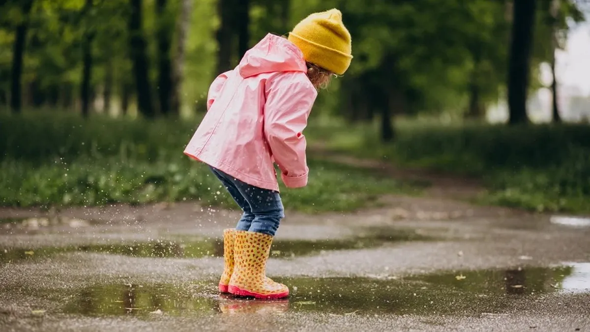 Яка погода завтра, 13 квітня: синоптикиня прогнозує поступове потепління та дощі в частині регіонів