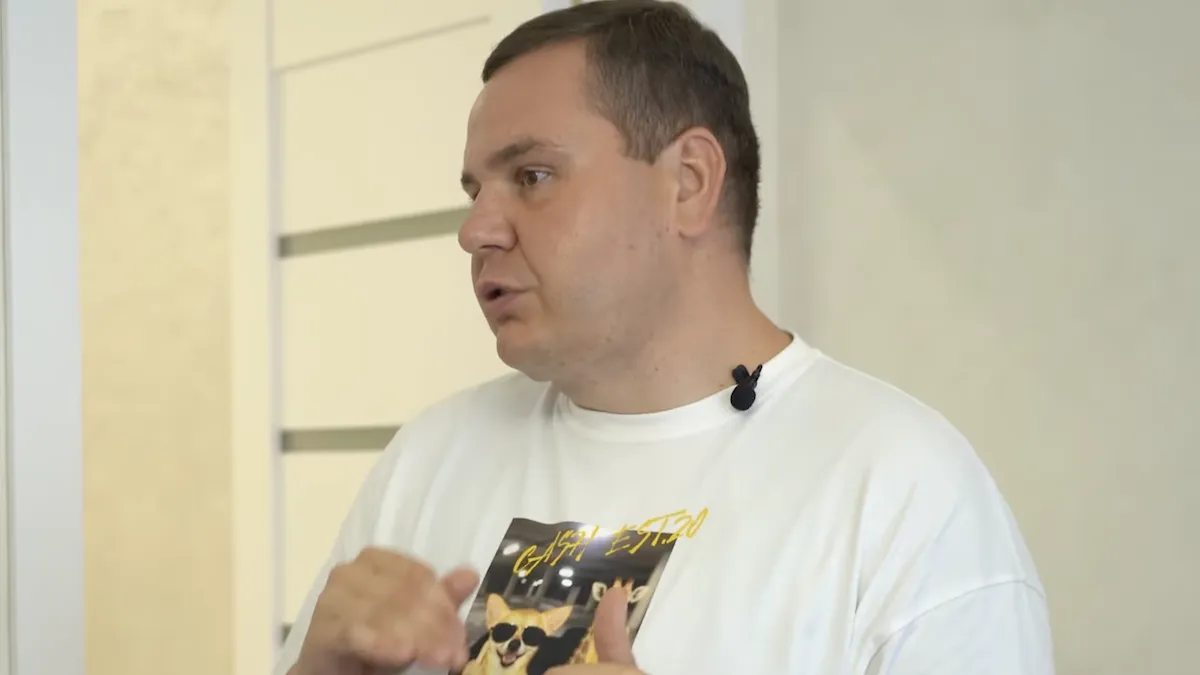 Холостяцька квартира Дмитра Чикала: зірка «МастерШеф» показав своє житло за 24 тисячі гривень