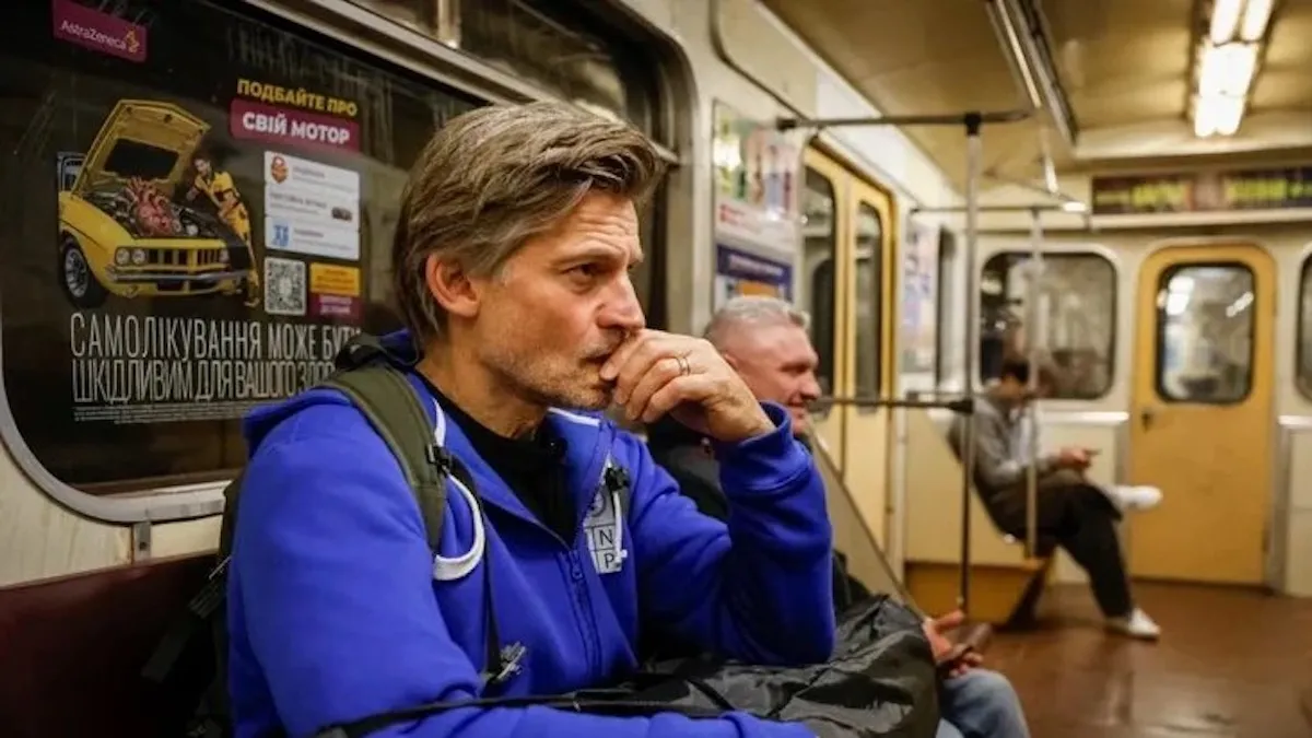 Змушений був ночувати у метро: Ніколай Костер-Вальдау відчув на собі, як живуть кияни під час атак РФ
