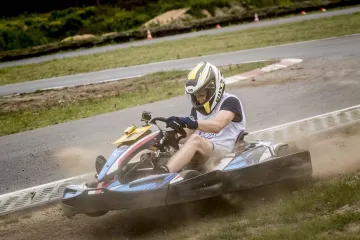Формула-1 і Superhumans: в Україні запускають адаптивний картинг для ветеранів