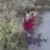 «Ніколи так не робіть»: українська бабуся знешкодила ворожий дрон та стала зіркою соцмереж