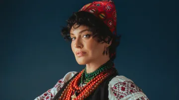 Меми вже пішли: Даша Астаф’єва готується читати Радіодиктант із відомим учителем