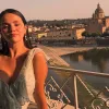 Ювелірний ефект: золоті кільця на нігтях Селени Гомес знову роблять пірсинг трендом