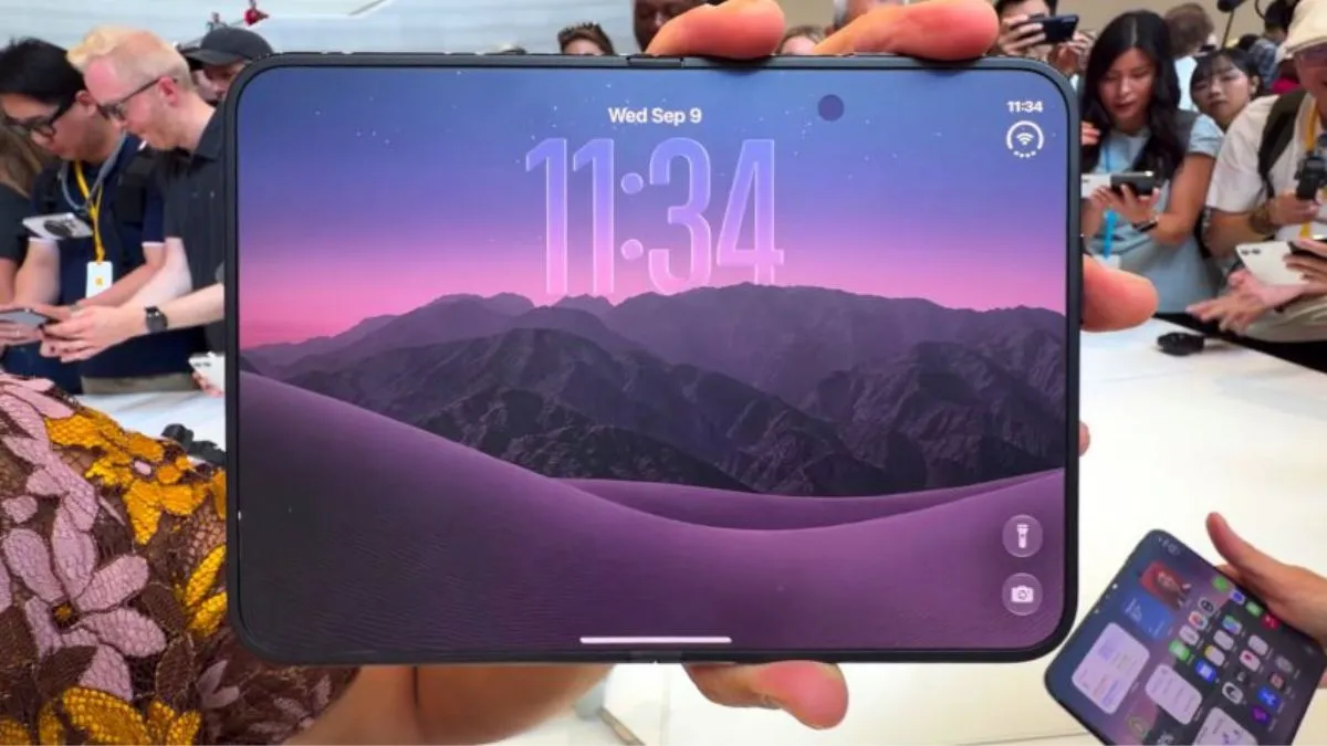 Новий Apple iPhone Duo вперше детально показали наживо: чи помітна складка на екрані – відео