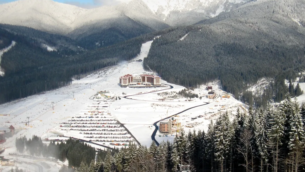 Буковель без снігу: коли стартує лижний сезон і скільки коштує відпочинок у Карпатах