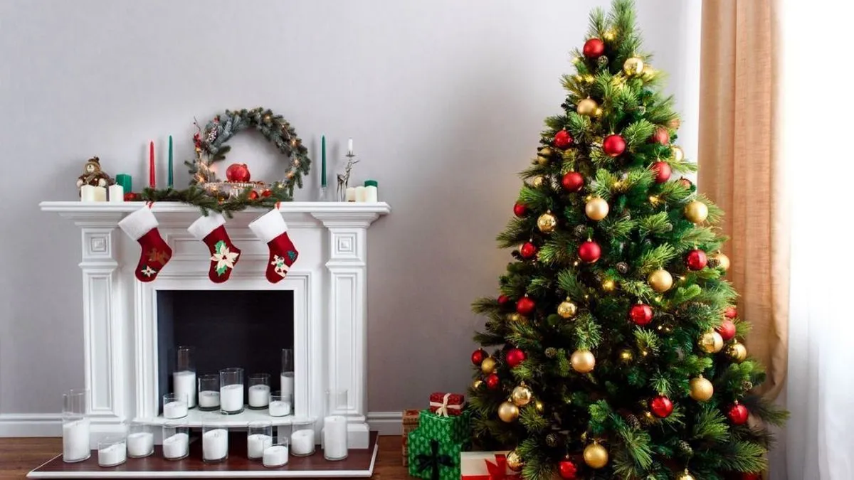 Де краще поставити новорічну ялинку в будинку: є місця, які зіпсують ваше різдвяне дерево