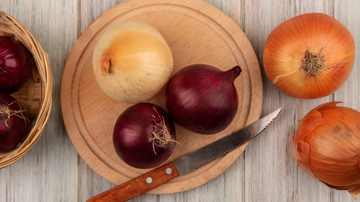 Доведеться пожертвувати запахом з рота: експерти назвали топ-8 причин їсти цибулю кожного дня