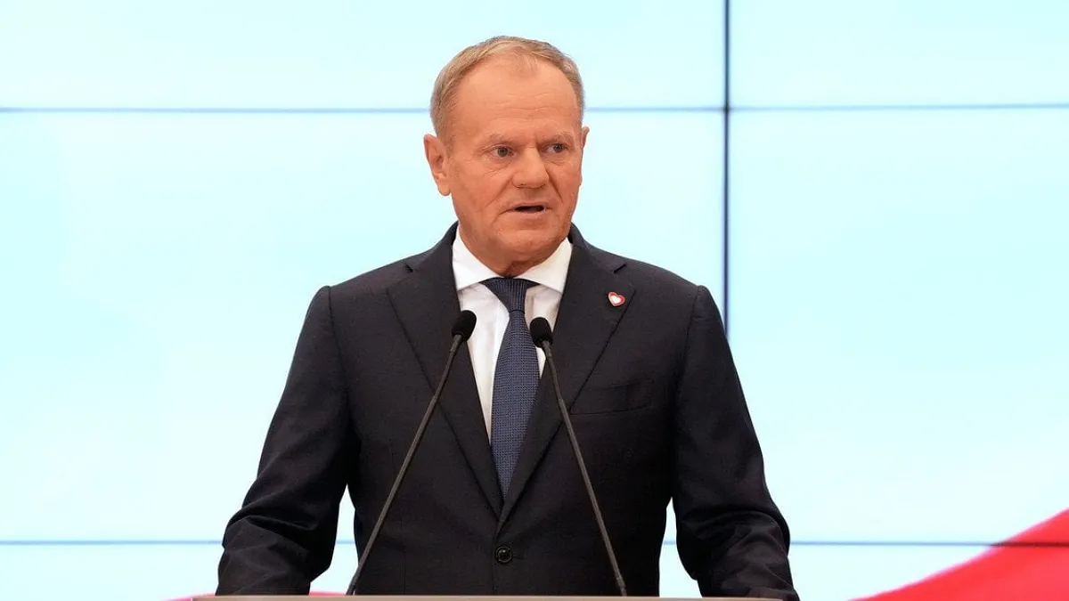Диверсія – не виключена: прем'єр-міністр Польщі Туск прокоментував інцидент на стратегічній ділянці залізниці