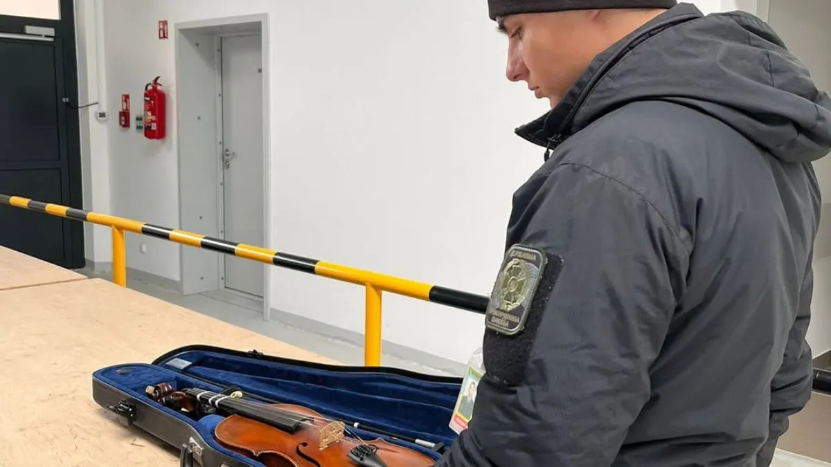 З України хотіли вивезти скрипку XVIII ст., але не роботи Страдіварі: хто й куди віз музичний інструмент