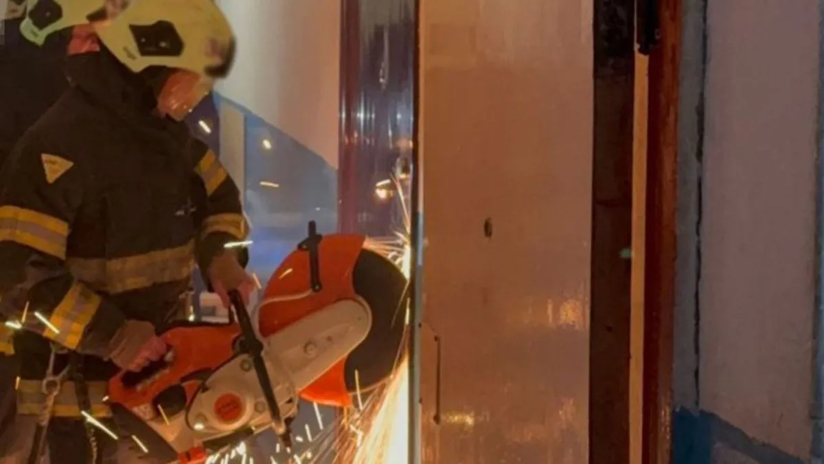 Замкнула у квартирі без їжі й втекла: на Львівщині жінка залишила двох малолітніх дітей напризволяще