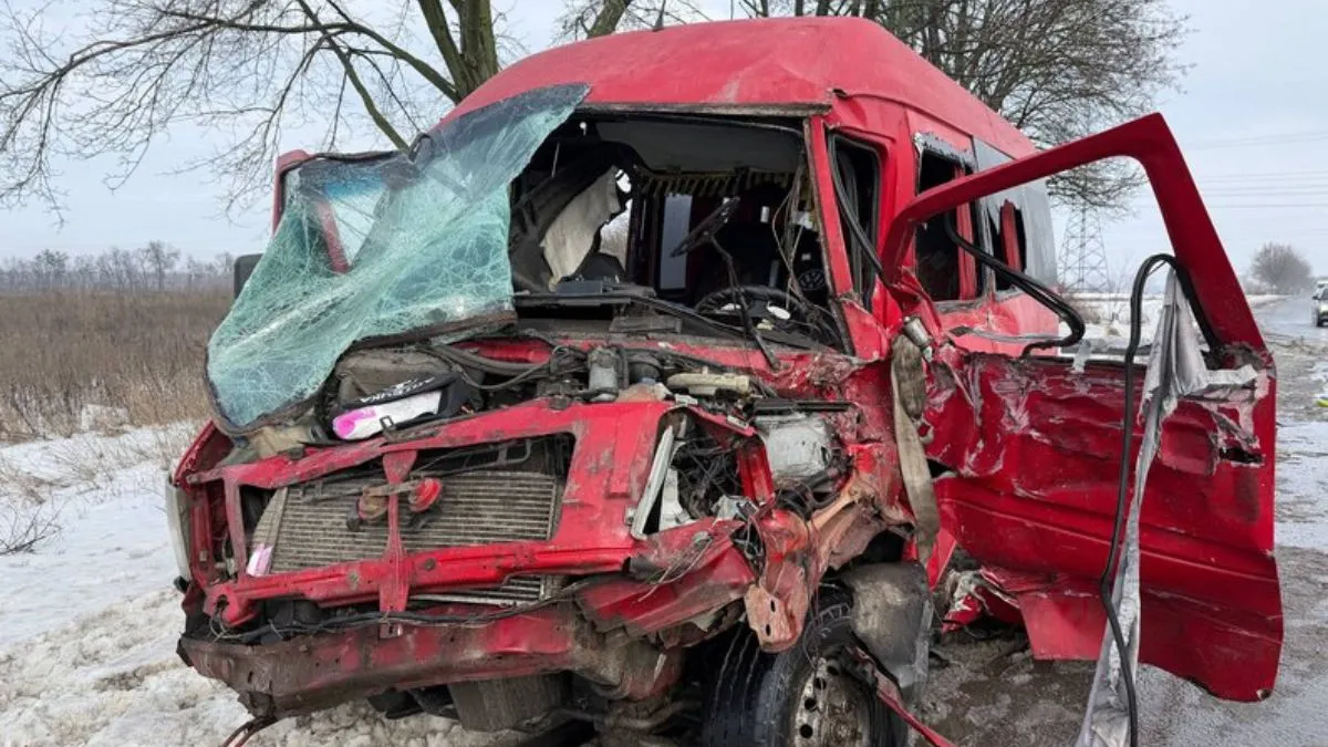 Біля Дніпра сталась автотроща за участі семи авто: чи вдалося уникнути жертв